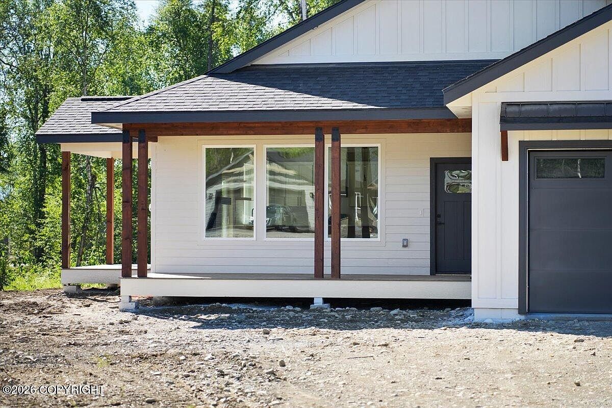 Covered front porch of the Matanuska Homes Palermo Circle property